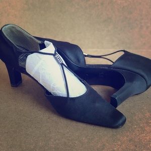 Mootsies Tootsies heels